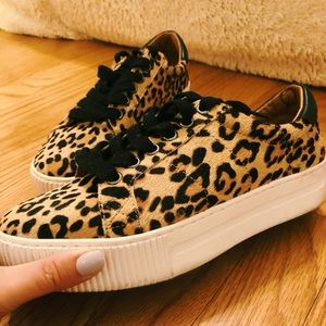 Women’s size 7.5 Halogen Cheetah Print Sneakers